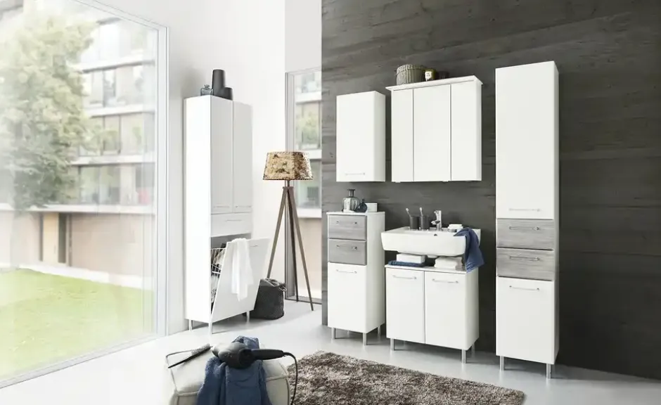 Bad-Wandschrank Friesach
