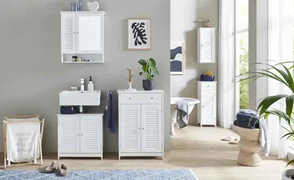 Bad-Wandschrank Klagenfurt