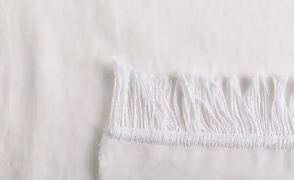 como Kuscheldecke mit Fransen Sophia