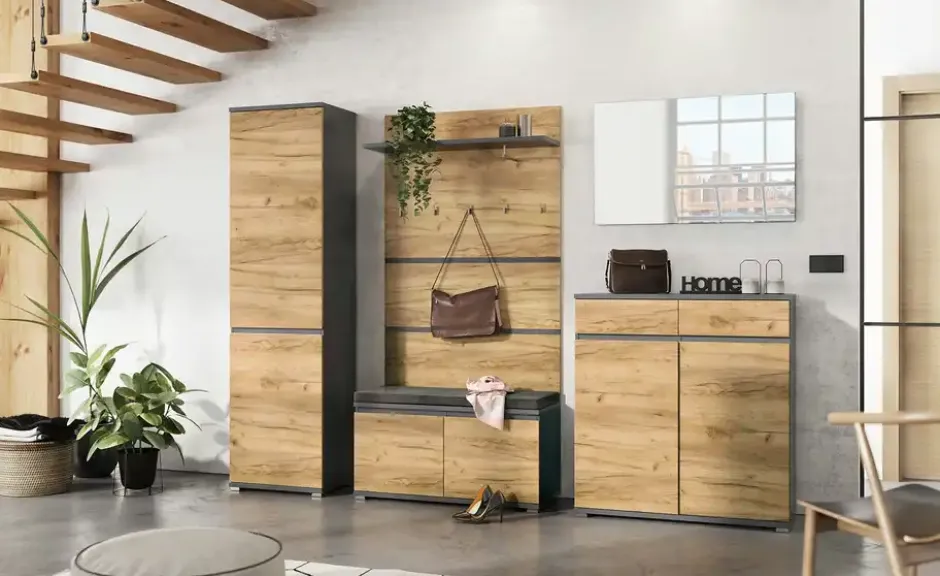 Dielenschrank Lican