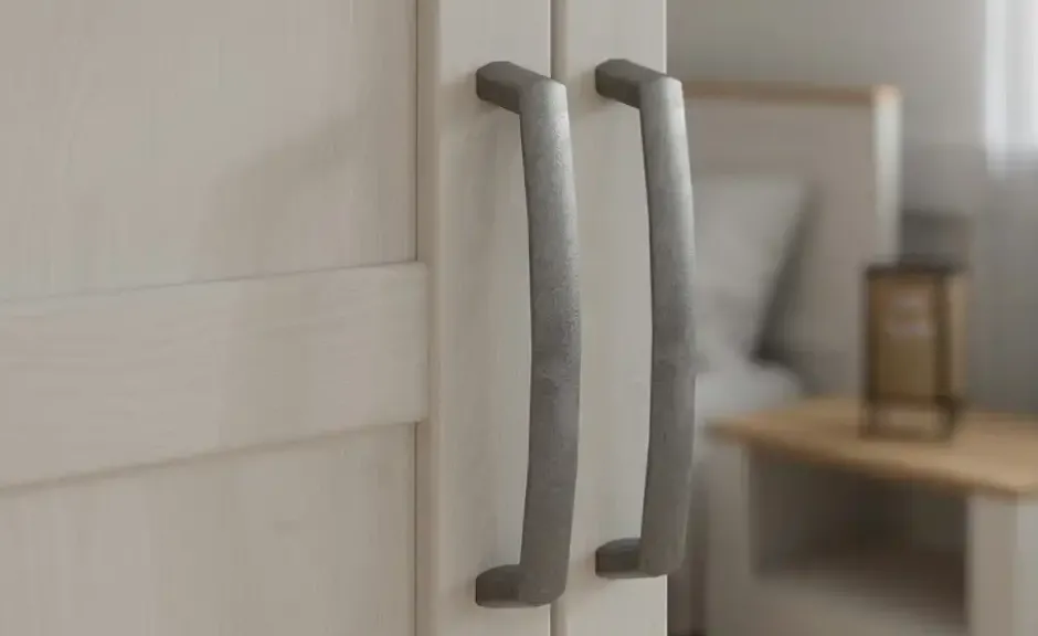 Drehtürenschrank Bohol