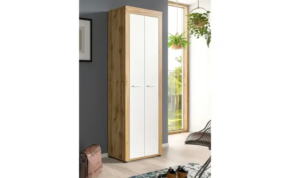 Garderobenschrank