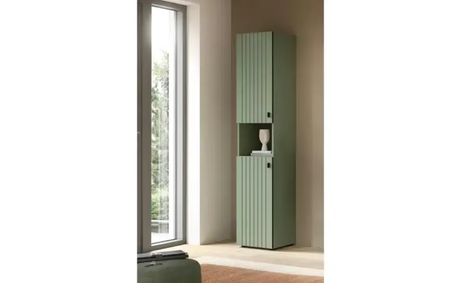 Garderobenschrank