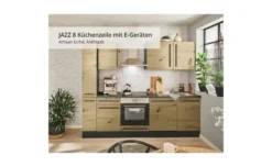 Küchenzeile mit E-Geräten