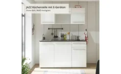 Küchenzeile mit E-Geräten