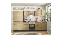 Küchenzeile mit E-Geräten
