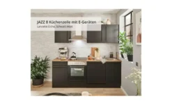 Küchenzeile mit E-Geräten