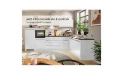 Küchenzeile mit E-Geräten