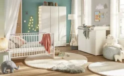 Kleiderschrank Image