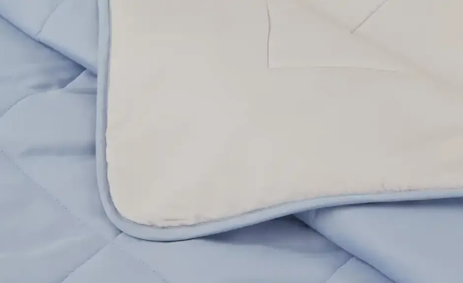 Leicht-Steppbett Ava