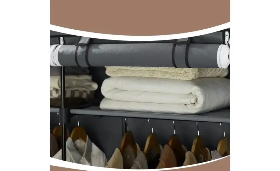 Stoffschrank