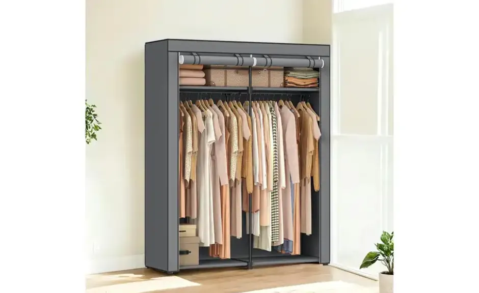 Stoffschrank