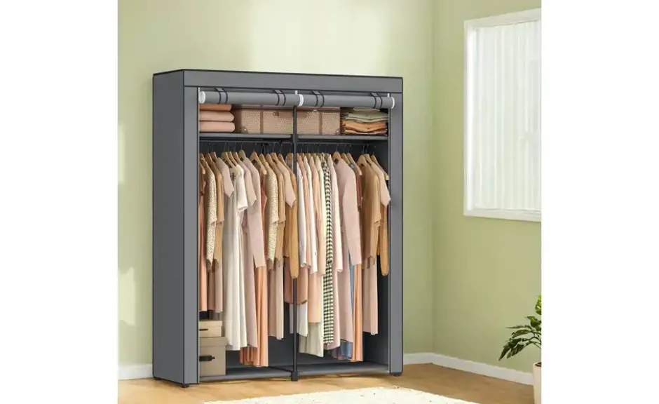 Stoffschrank