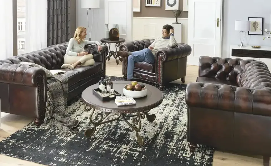 uno Ledersofa Chesterfield