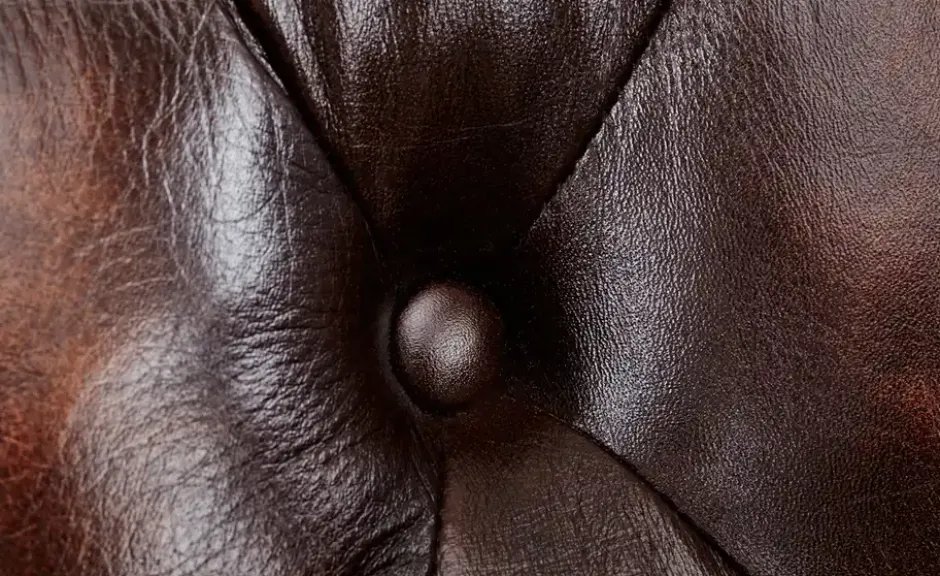 uno Ledersofa Chesterfield