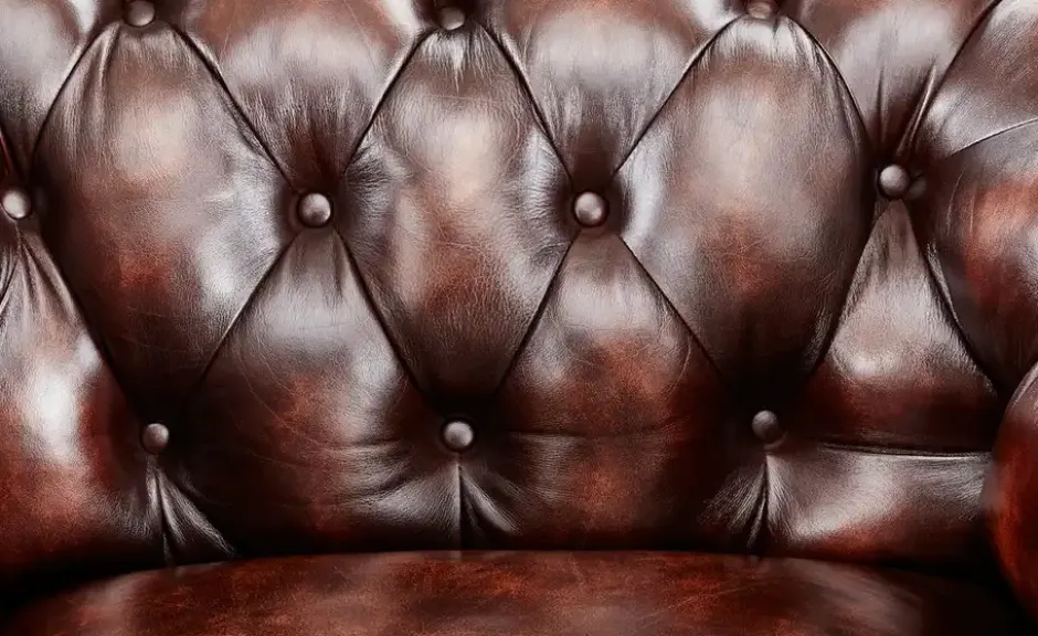 uno Ledersofa Chesterfield